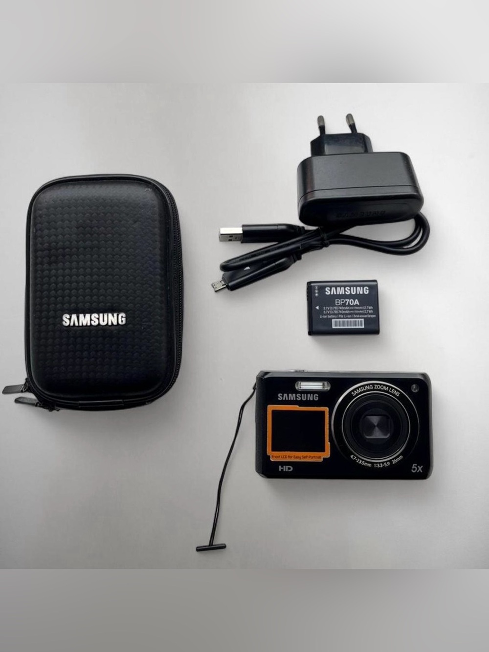 mint Samsung DV101 dual-view black camera with battery, case, charger included